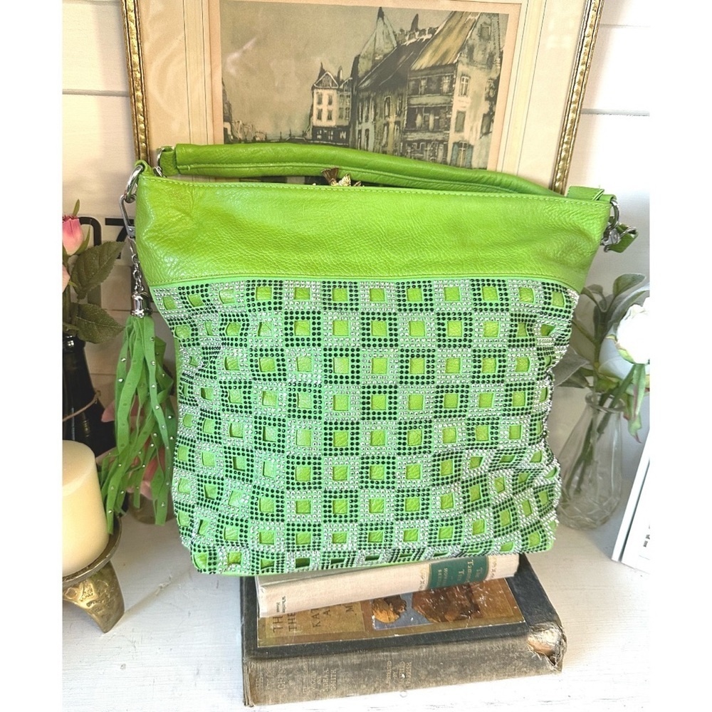 Boutique green rhinestone handbag with tassel
